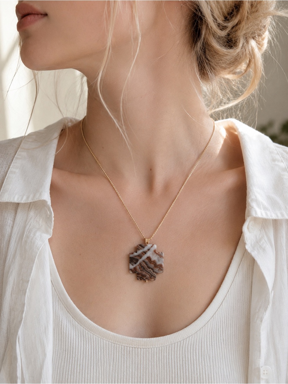 Handmade Agate Geometric Pendant Necklace – One of a Kind